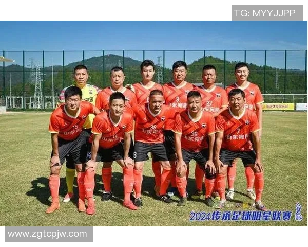 足球明星全面解析各大联赛球员名单及其表现分析