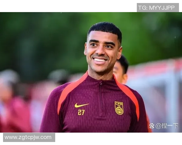 足球明星之子崭露头角引发关注成为新一代足球天才的代表 足球明星之子崭露头角引发关注成为新一代足球天才的代表